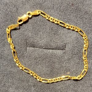 3.5 g 14k yellow gold Figaro bracelet 3mm